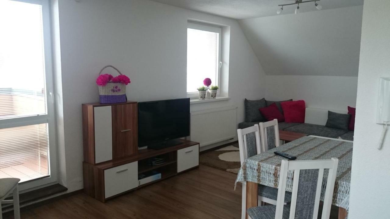 Apartman Lusy Vel'ka Lomnica Exteriér fotografie